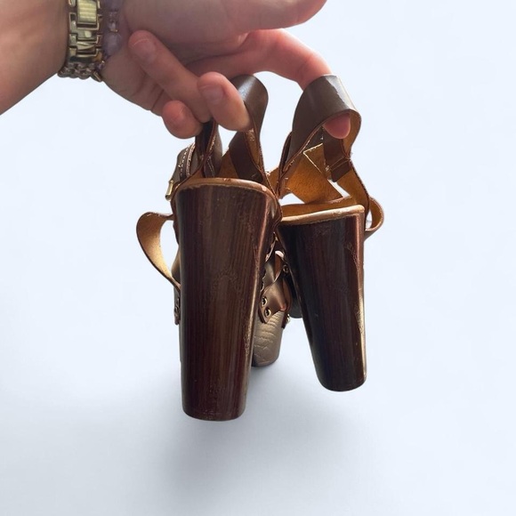 Limelight Women's Faux Wood Platform
High Heel Dress Sandals size 7 - Picture 4 of 8